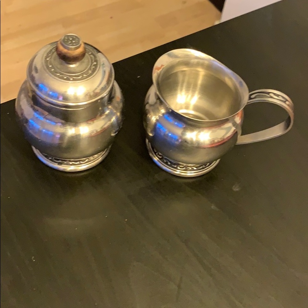 Tea ware